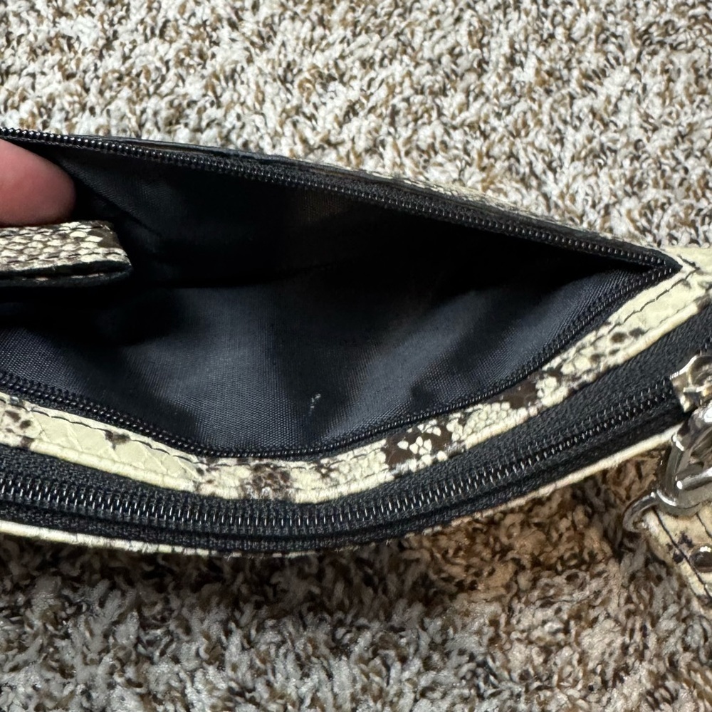 Nicole by Nicole Miller Snakeskin Print Wristlet Clutch Purse Cream Faux Leather - Picture 5 of 5